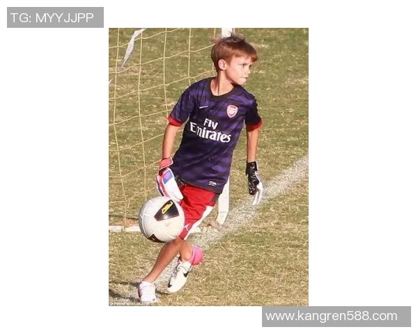 足球明星儿子daddy的成长之路与父亲的传奇足迹交织的故事