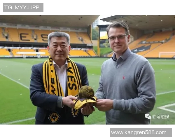 足球明星签名戒指图片展示与背后故事揭秘,珍藏品的魅力与价值分析 足球明星签名戒指图片展示与背后故事揭秘,珍藏品的魅力与价值分析