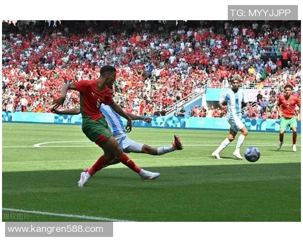 足球明星最牛逼的瞬间盘点他们如何改变比赛历史和球迷心中的地位