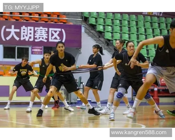 篮球明星背后的故事家人如何影响他们的职业生涯与成长之路